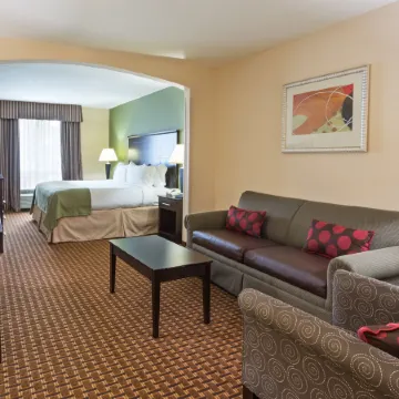 Holiday Inn DAYTONA BEACH LPGA BLVD by IHG Отели рядом с достопримечательностью «Аттракцион Daytona 500 Experience»