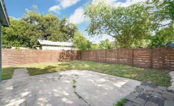 Amazing Fully Fenced Home Only 5 Mins from Downtown