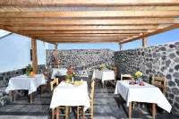 Santo Margarita Hotels in Santorini