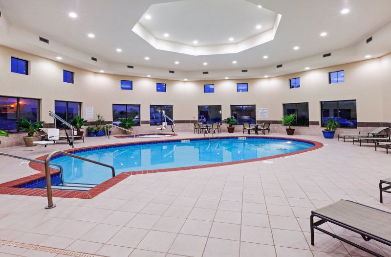 Holiday Inn Express & Suites Duncan by IHG photo 3