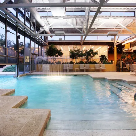 Holiday Inn KNOXVILLE WEST- CEDAR BLUFF RD by IHG