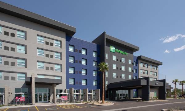 Holiday Inn Glendale - Stadium & ENT Dist by IHG