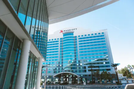 Las Vegas Marriott Отели рядом с достопримечательностью «Counts Kustoms»