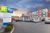 Holiday Inn Express & Suites SEASIDE-CONVENTION CENTER by IHG - Parkplatz