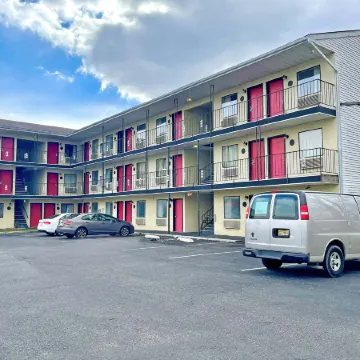 Red Carpet Inn Williamstown