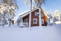 Ounasvaaran Lakituvat Chalets Hotels near Valley Shop