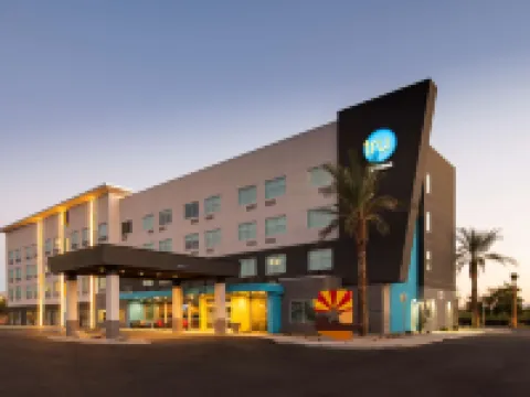 Tru by Hilton Phoenix Glendale Westgate Hotels in Glendale