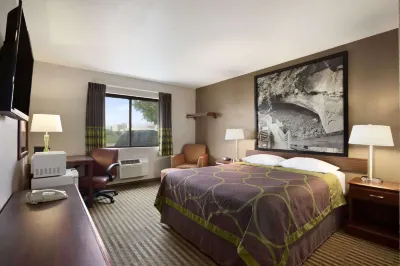 Super 8 by Wyndham Fremont NE Hotels in Fremont