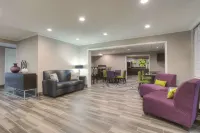 La Quinta Inn & Suites by Wyndham Atlanta Roswell Hotels in Roswell