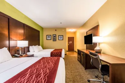 Comfort Inn & Suites Dayton Northwest - Englewood Hotels in Englewood