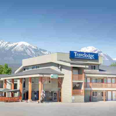 Travelodge by Wyndham Golden Sportsman Lodge Hotel Exterior