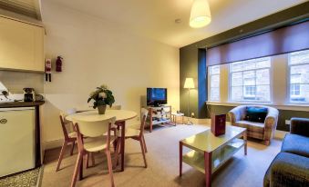 Altido Perfect Location! Charming Rose St Apt for Couples