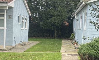 Peaceful Getaway - Broads River and Nature Walks - Housity
