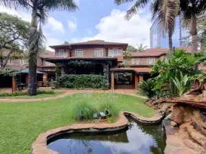 Top 20 4-Star Select Hotels in Kenya