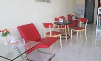 Hotel 99 - Housity