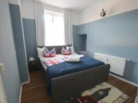 Apartment London up to 3 People Hotels in Unstrut-Hainich-Kreis