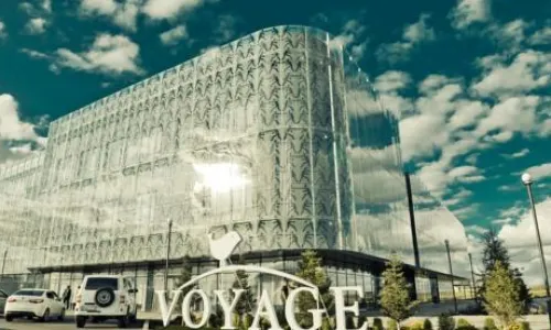 Voyage Hotel