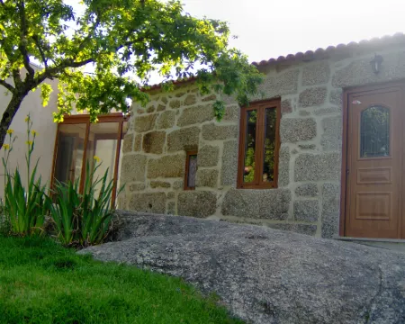 Paradise is Real at Vale Martinho Rosa ヴィミエイロのホテル