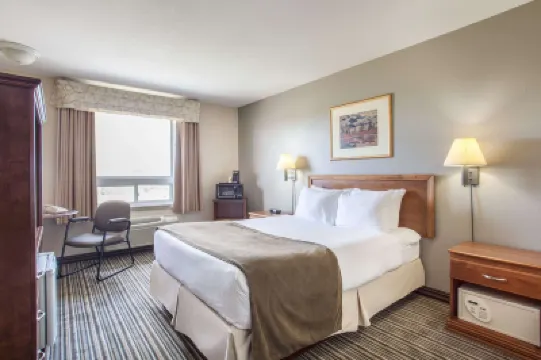 Super 8 by Wyndham Truro NS Hotels in 