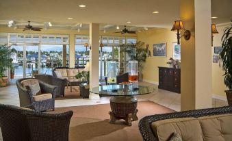 Cove Inn on Naples Bay