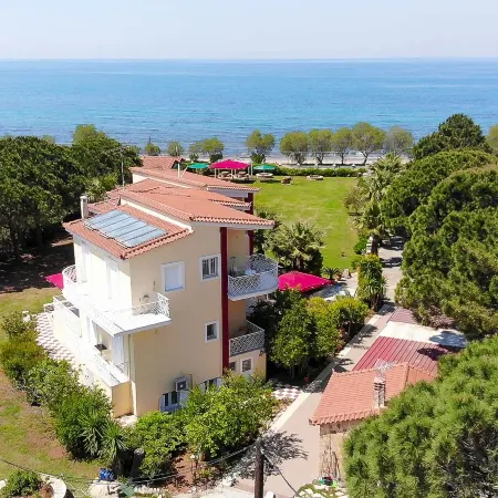 Irida Beach Resort Suites