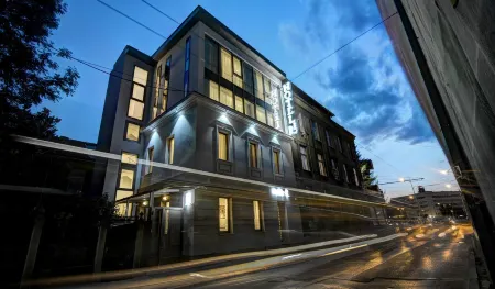 Hotel Royal Gold City - Hotel Ruža Отели рядом с достопримечательностью «Национальный музей Боснии и Герцеговины»