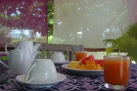 Blue Earth Beach Bungalow