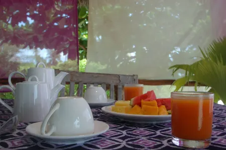 Blue Earth Beach Bungalow