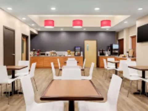 Microtel Inn & Suites by Wyndham Val-d'Or Hotels in Val-d'Or