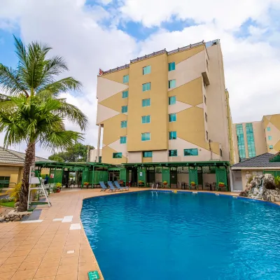 Alisa Hotel North Ridge Hotels near أسايلم داون