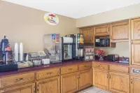 Super 8 by Wyndham Christiansburg/Blacksburg Area - 朝食