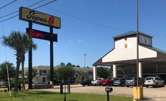 Super 8 by Wyndham Gulfport Biloxi Airport