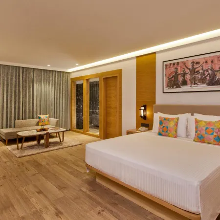 Country Inn Premier Amritsar, 10 Min from Golden Temple Отели рядом с достопримечательностью «Колледж Хальса»