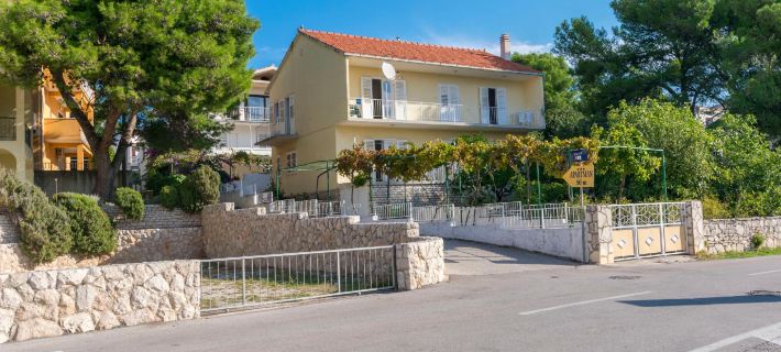 Apartment Linda Ξενοδοχεία στην πόλη Primosten