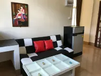 Tk Home 1 Hotell i Suan Dok