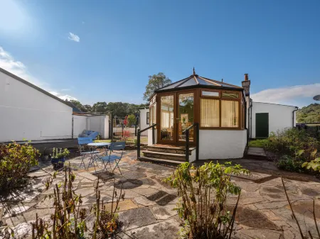 Sullivan Отели в г. Драмнадрочит