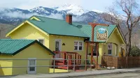 Yellowstone Riverside Cottages