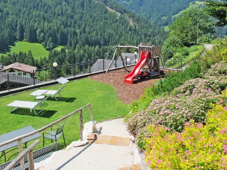 Ornella Отели рядом с достопримечательностью «Langkofel»