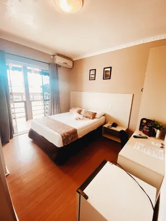 Hotel Lorimar Отели в г. Пенья