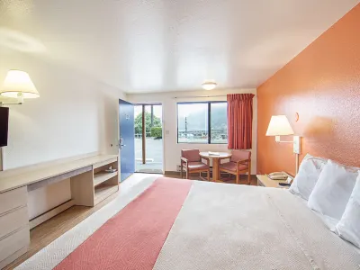 Motel 6 Gold Beach, or فنادق في Curry County