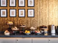 Joinery Hotel Pittsburgh, Curio Collection by Hilton - breakfast
