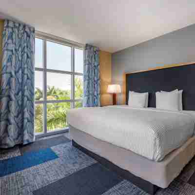 Cambria Hotel Ft Lauderdale, Airport South & Cruise Port Rooms