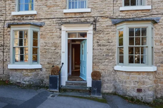 Host & Stay - Hall Garth