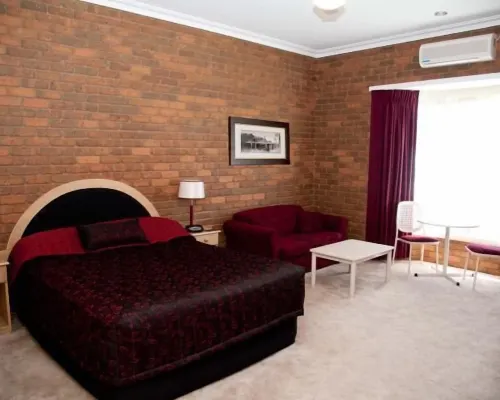 Charles Sturt Motor Inn Hotels in Cobram