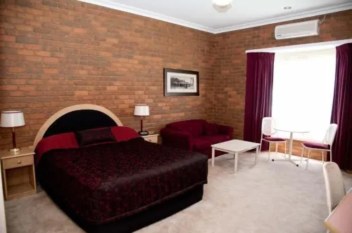 Charles Sturt Motor Inn Hotels in Mywee