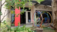 Homestay Tegal Tengah Kota by Simply Homy Hotel di Tegal Selatan