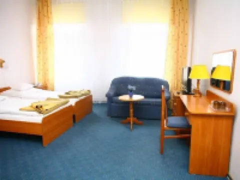 歐羅巴酒店 耶萊尼亞古拉酒店