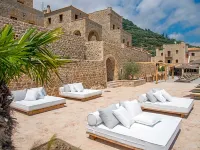 Brazzo di Maina Hotels in Itilo
