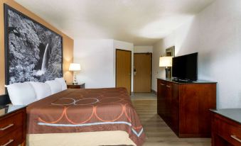 Super 8 by Wyndham the Dalles or
