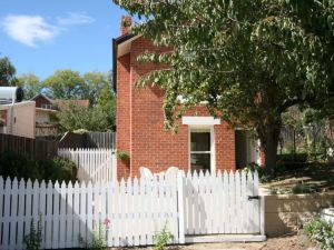 Annies Garden Cottage